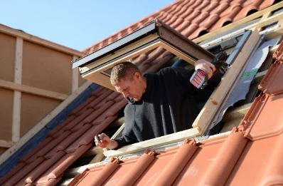 Pose de fenêtres de toit Velux à Cornot